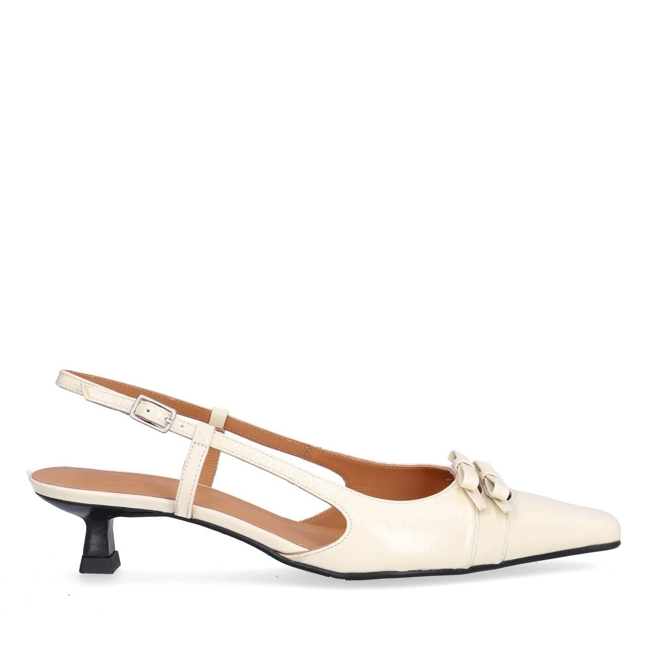 A8033 Slingback sandaler m. kittenhæl - Off white naplack 262
